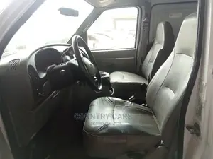 Ford E350 2006 White