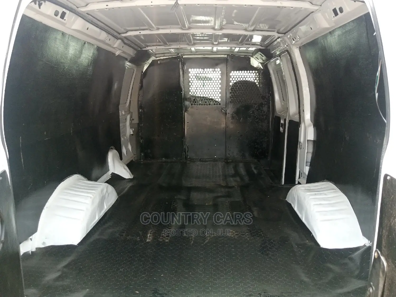 Ford E350 2009 White