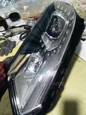 Complete Head Lamp Tiguain 2014