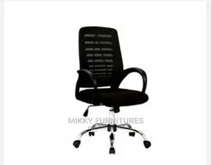 Quality Executive Swivel Office Mesh Chair.
