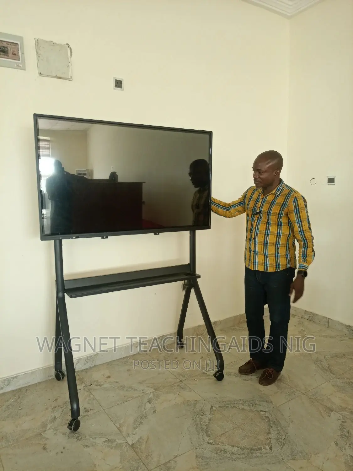 Interactive Multimedia Board Without Projector