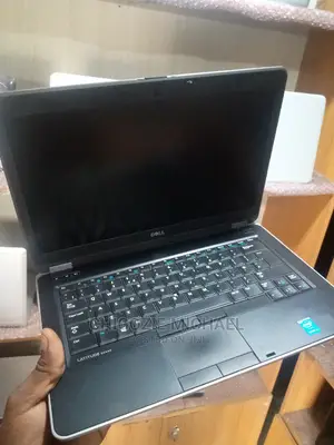 Laptop Dell Latitude E6440 4GB Intel Core I5 HDD 1T
