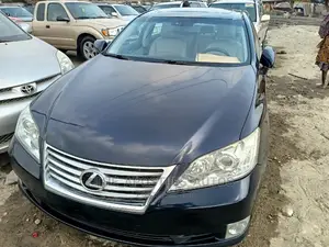 Lexus ES 350 2010 Blue