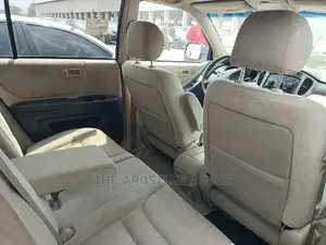 Toyota Highlander Base FWD 2002 Blue