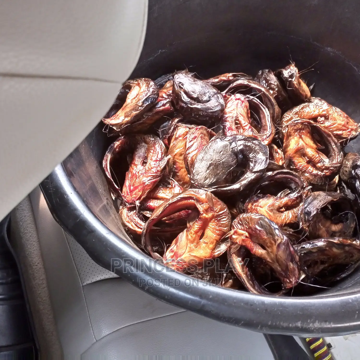 Nicely Clean and Dried Catfish, Tilapia,Prawns, Snails .Etc
