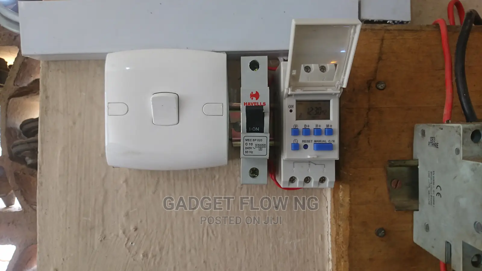 Smart Digital Timer Switch - Automatic Light Switch