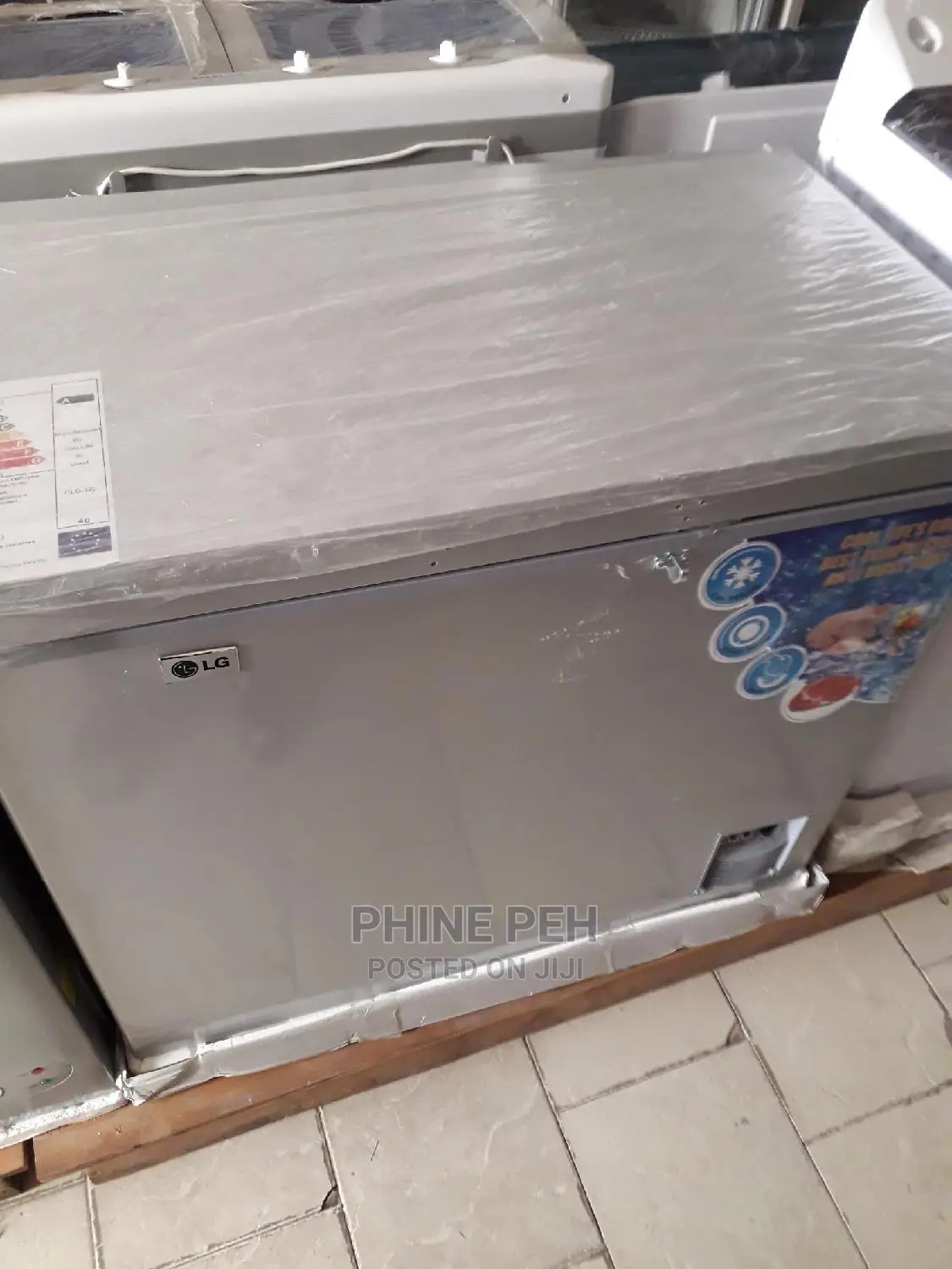 LG 300L Chest Freezer –