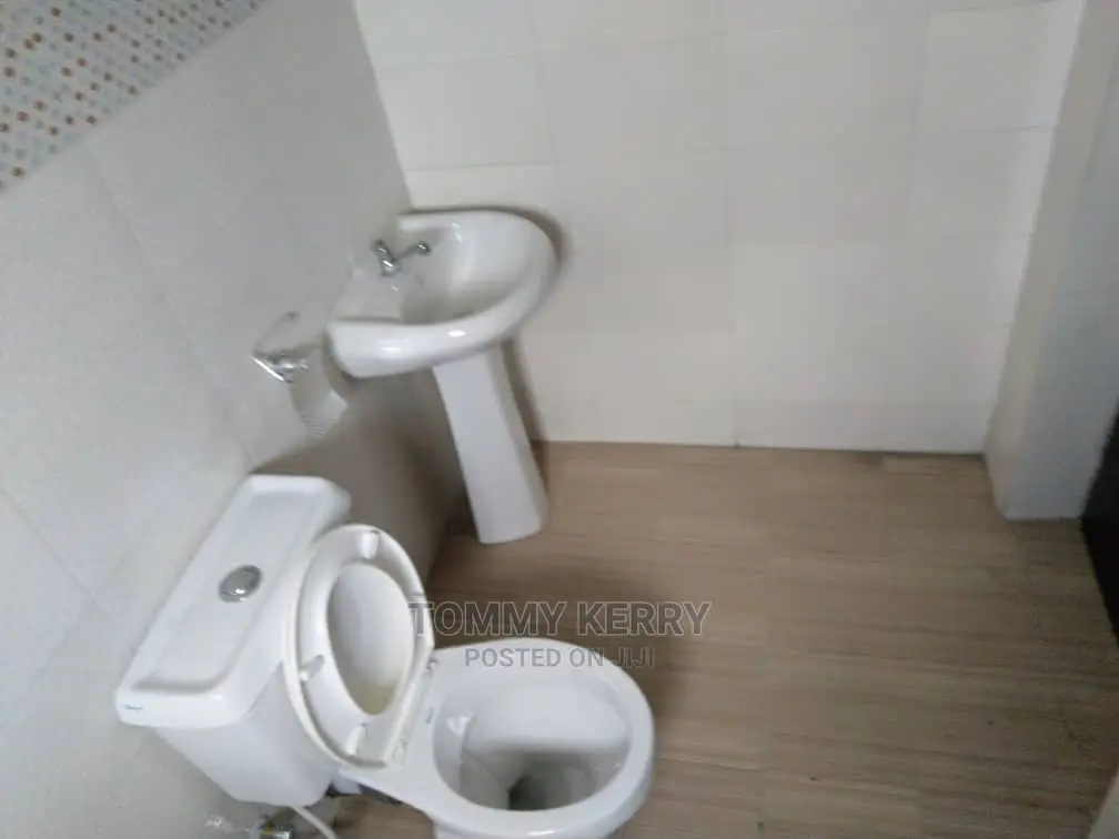 3bdrm Block of Flats in Port-Harcourt for rent
