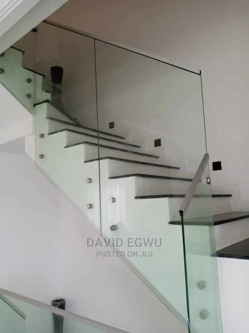 Frameless Glass Rail With Side Rail