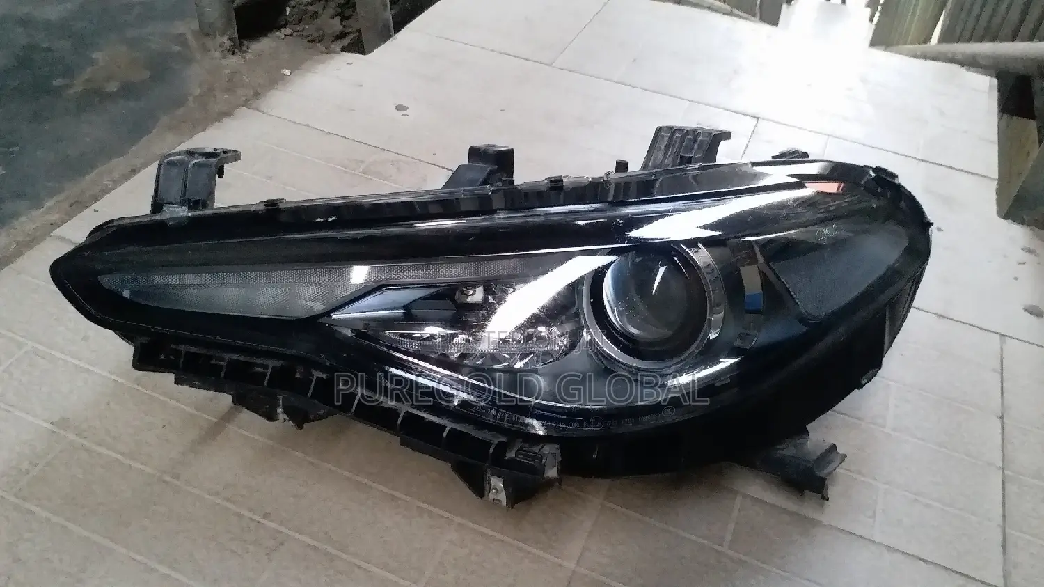 Headlamp for Alpha Romeo