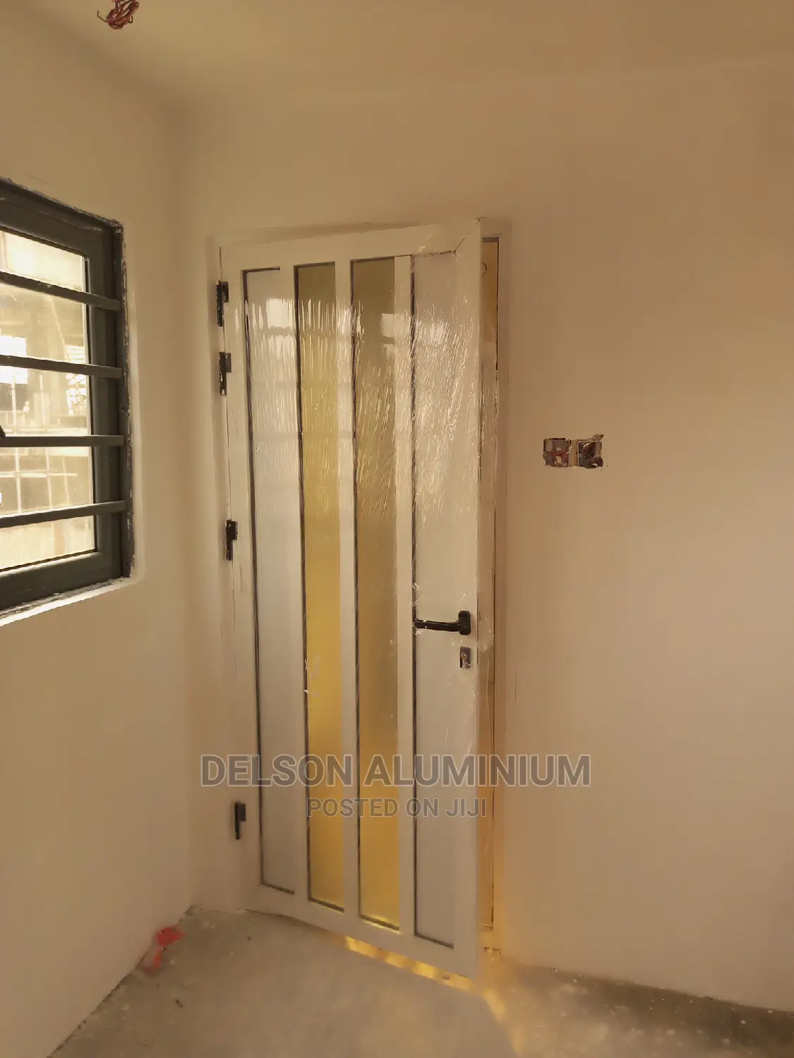 Modern Aluminium Inner Door Installation