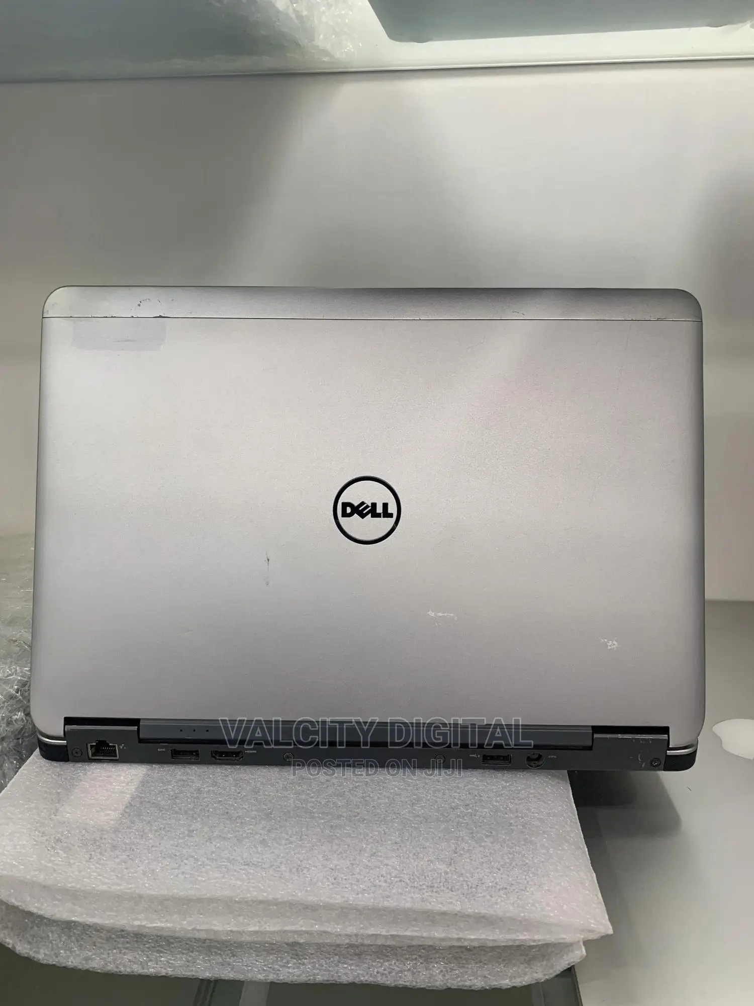 Laptop Dell Latitude E7240 4GB Intel Core I7 SSD 256GB