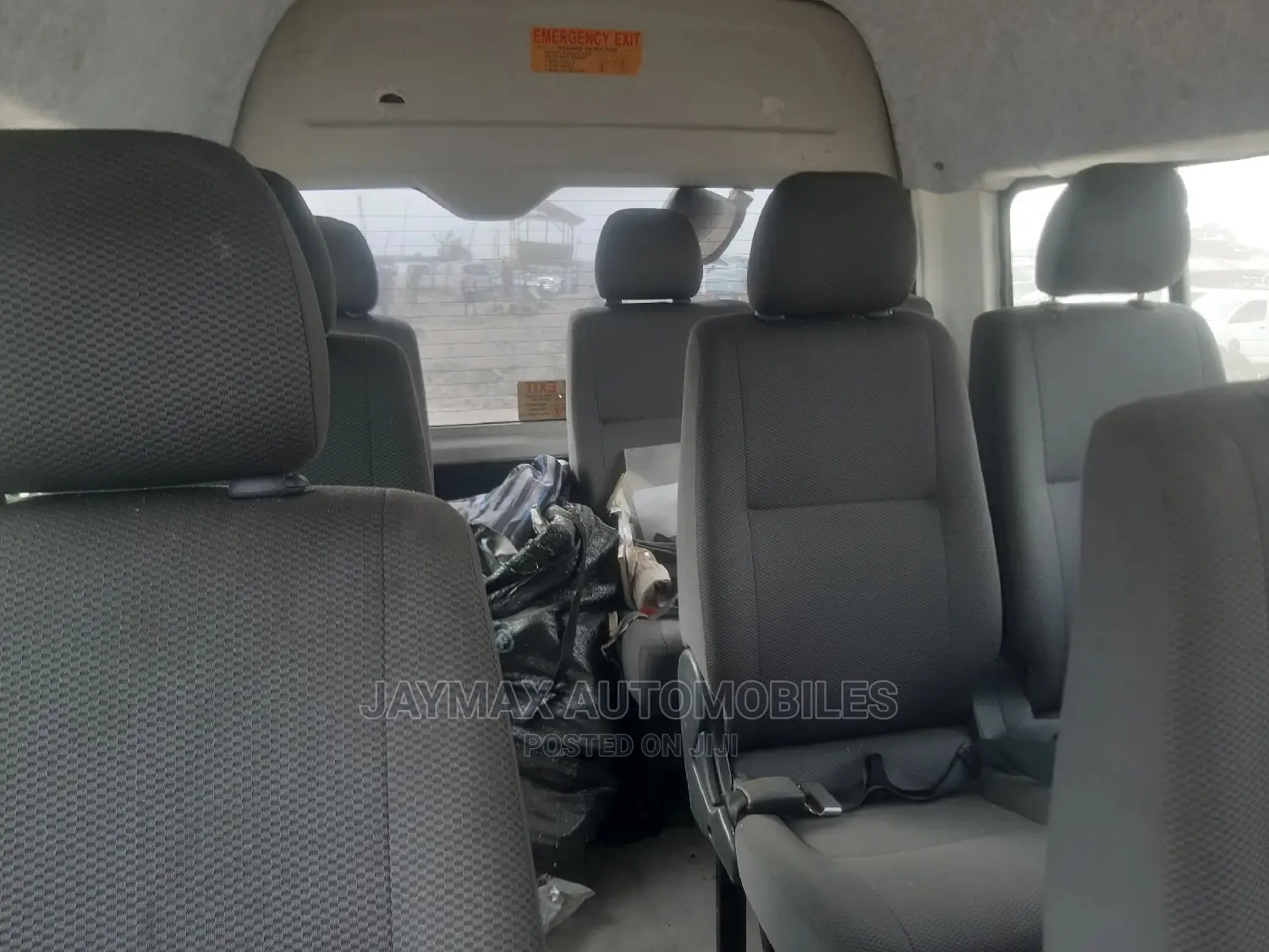 Toyota HiAce 2014 White