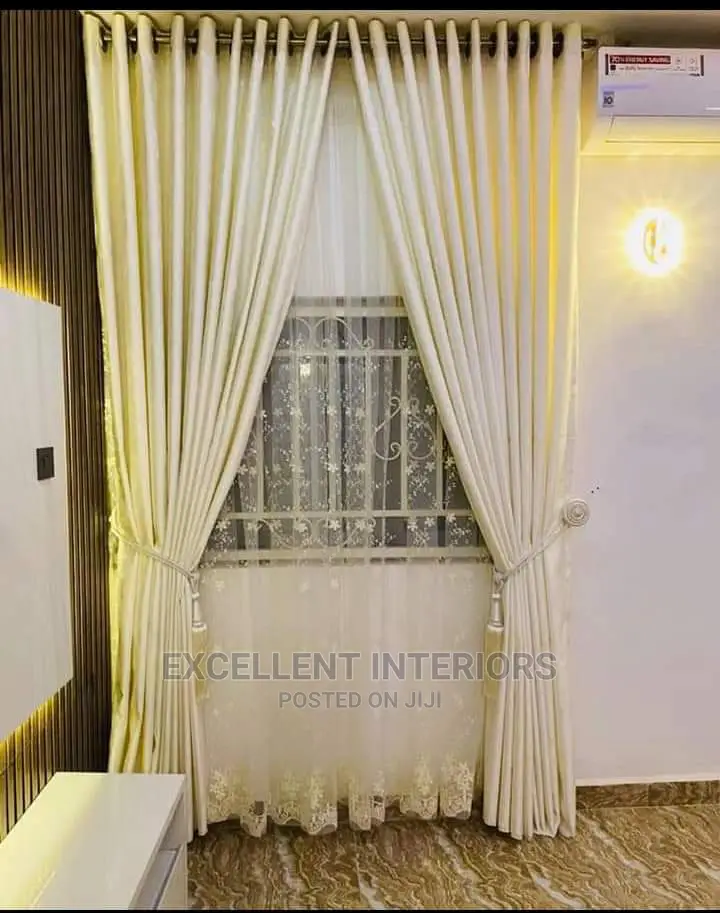 High Quality Plain Curtain From Excellent Interiors.