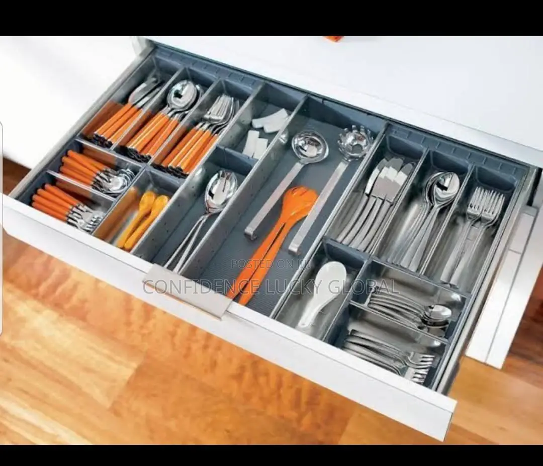 Qualty Cutlery Pantry 900mm