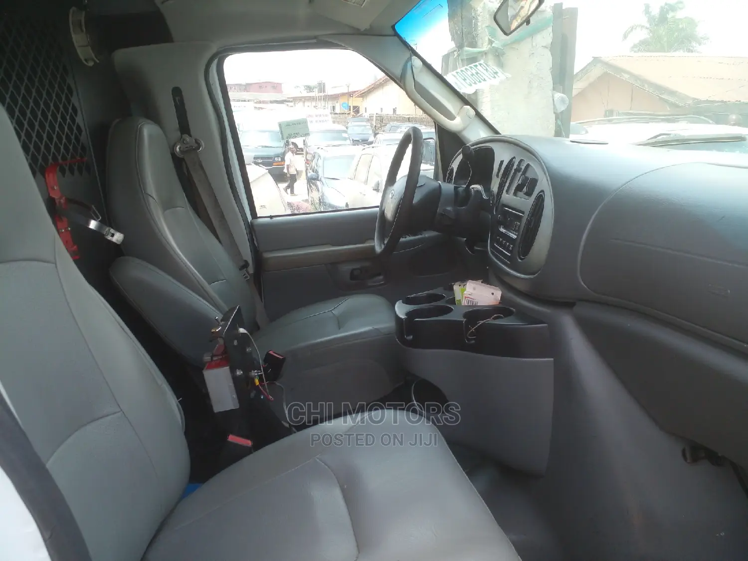Ford E350 2010 White