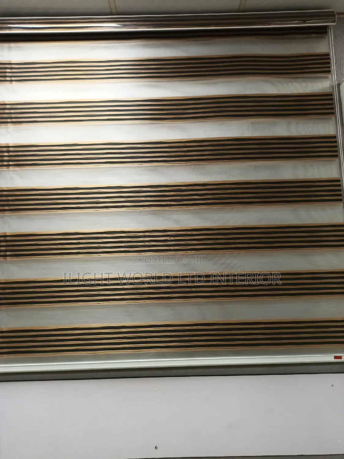 Quality Switching Day and Night Window Blinds.