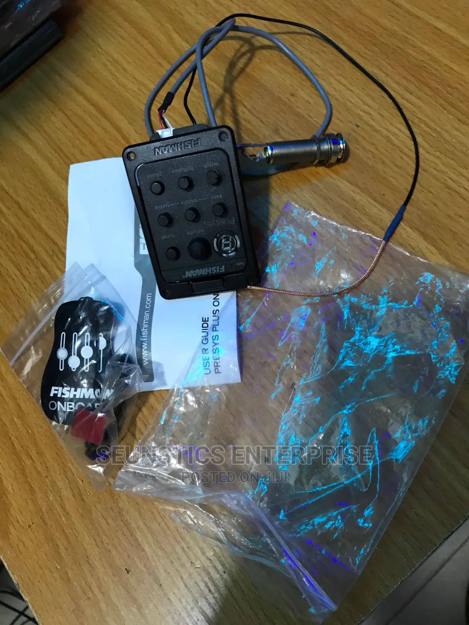 Acoustic Guitar Preamp/Equalizer