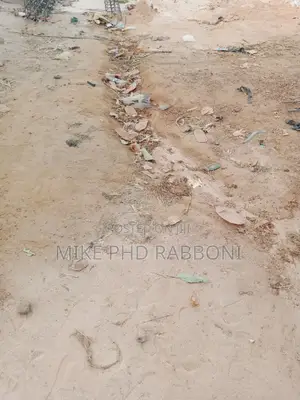 A 1000 Sqm of Land on a Tarred Road With Good Neighbour Hood