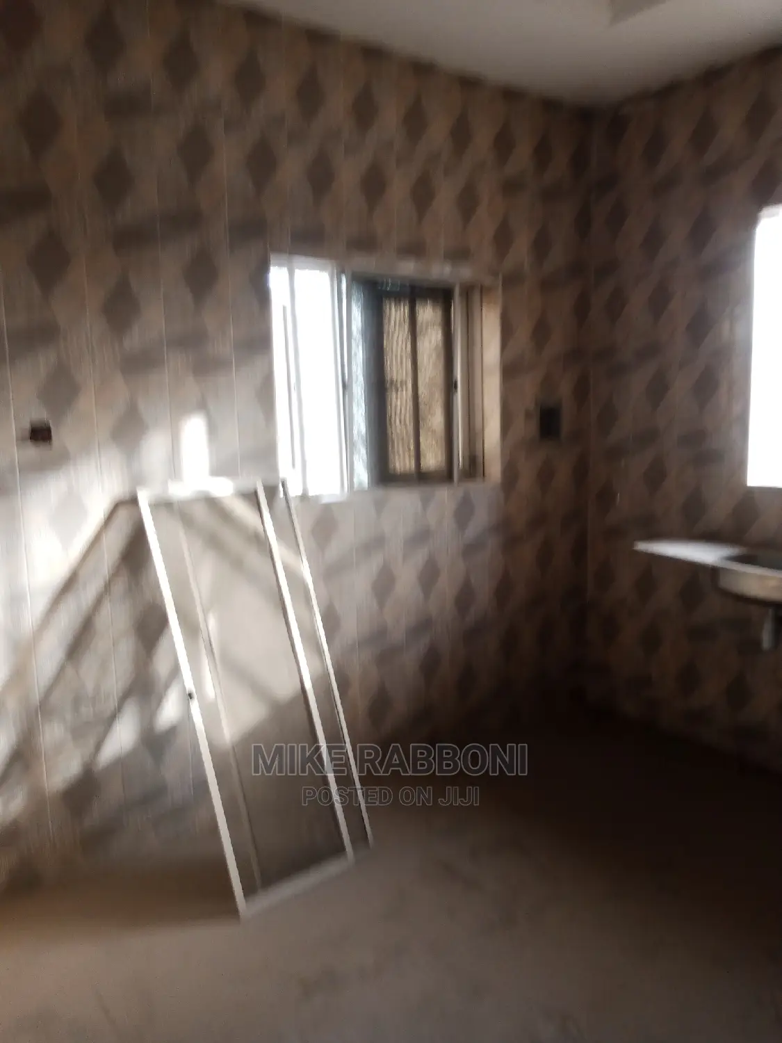 Furnished 6bdrm Duplex in Golf Estate, Enugu for Sale