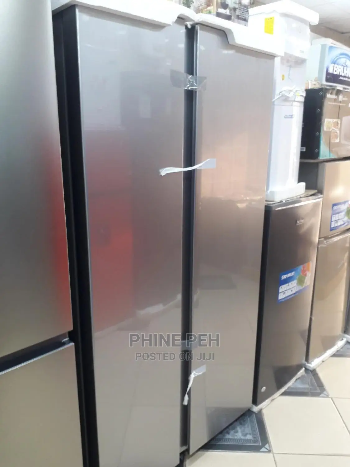 Hisense Ref 67 Ws Side by Side Refrigerator 516 Litres