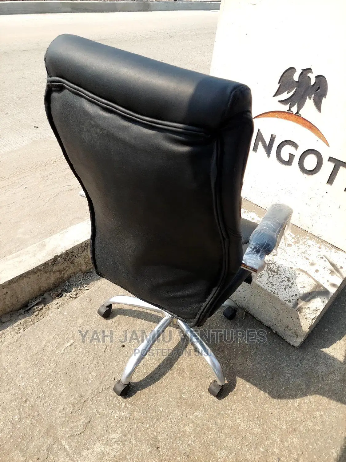 Executive Chair
