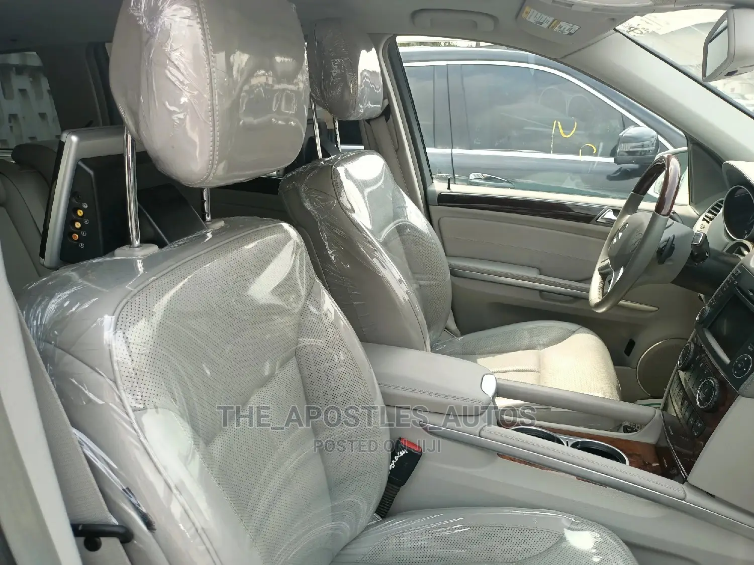 Mercedes-Benz GL-Class GL 550 2012 Silver