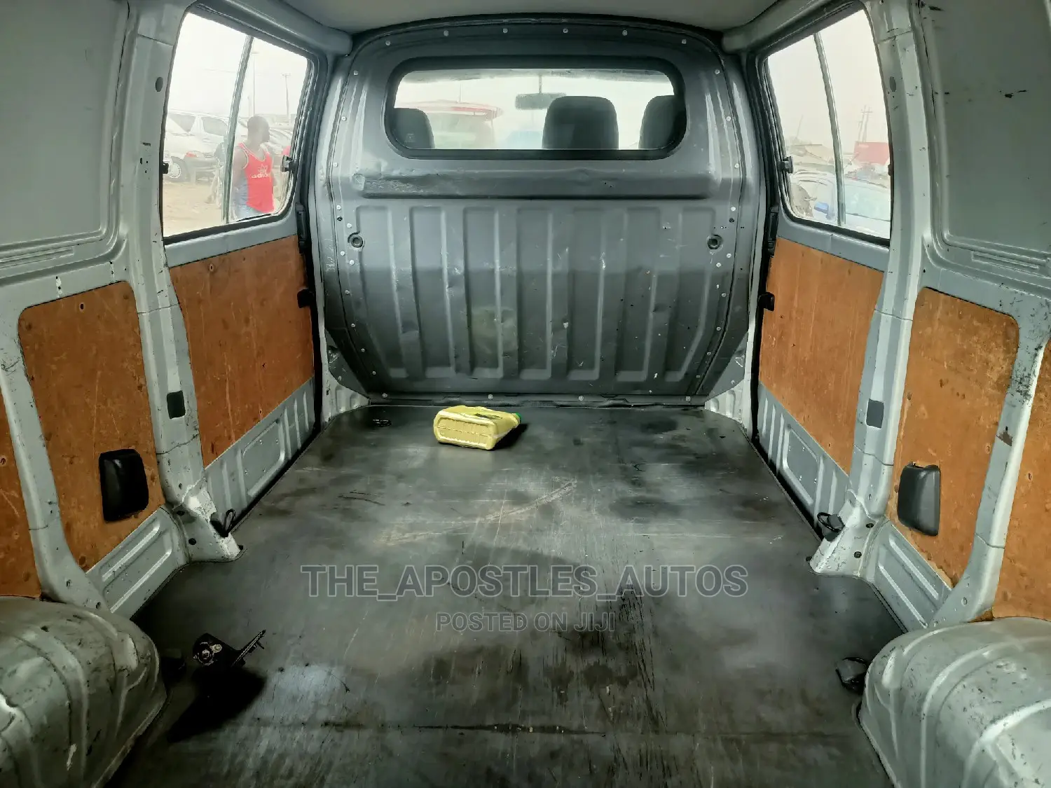 Toyota HiAce 2002 Silver