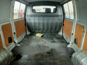 Toyota HiAce 2002 Silver