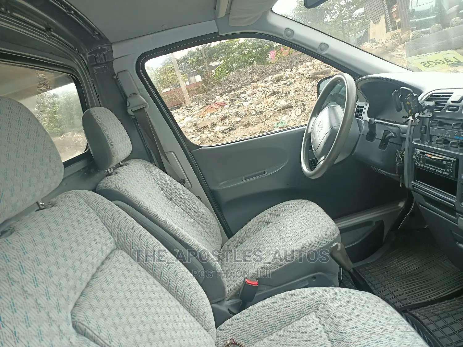 Toyota HiAce 2002 Silver