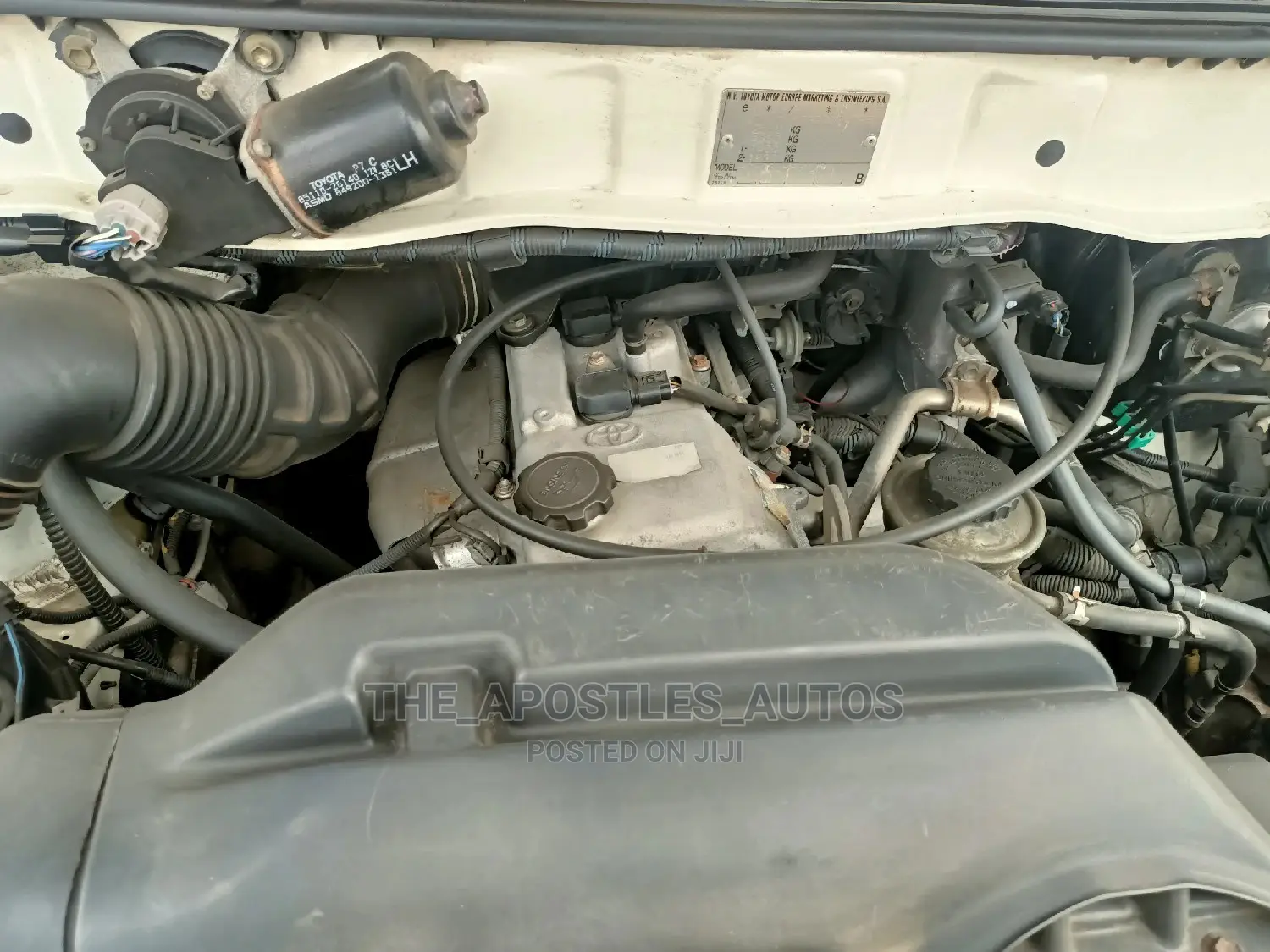 Toyota HiAce 2002 Silver