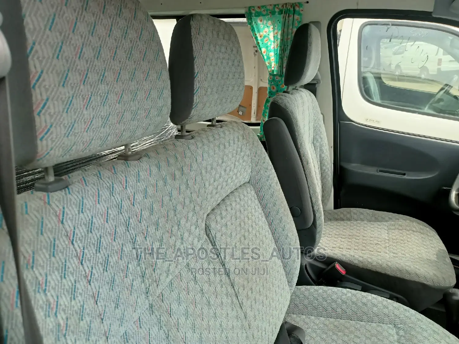 Toyota HiAce 2004 White