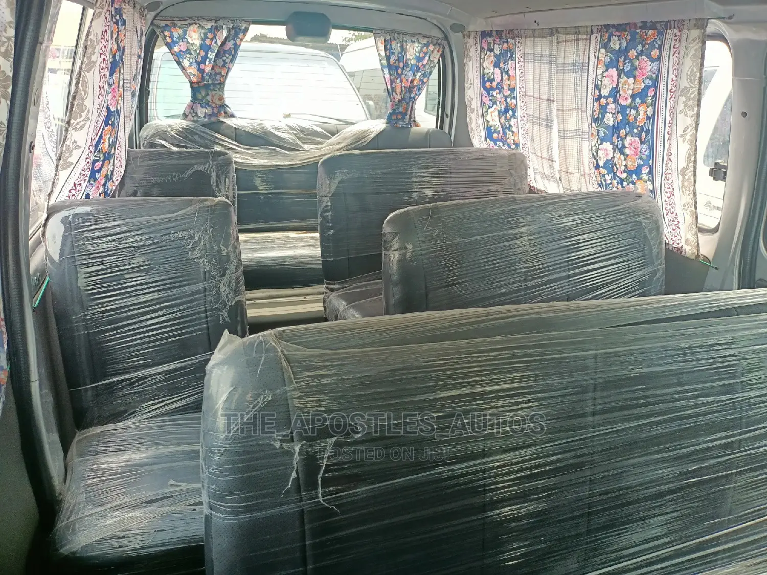 Toyota HiAce 2003 Silver