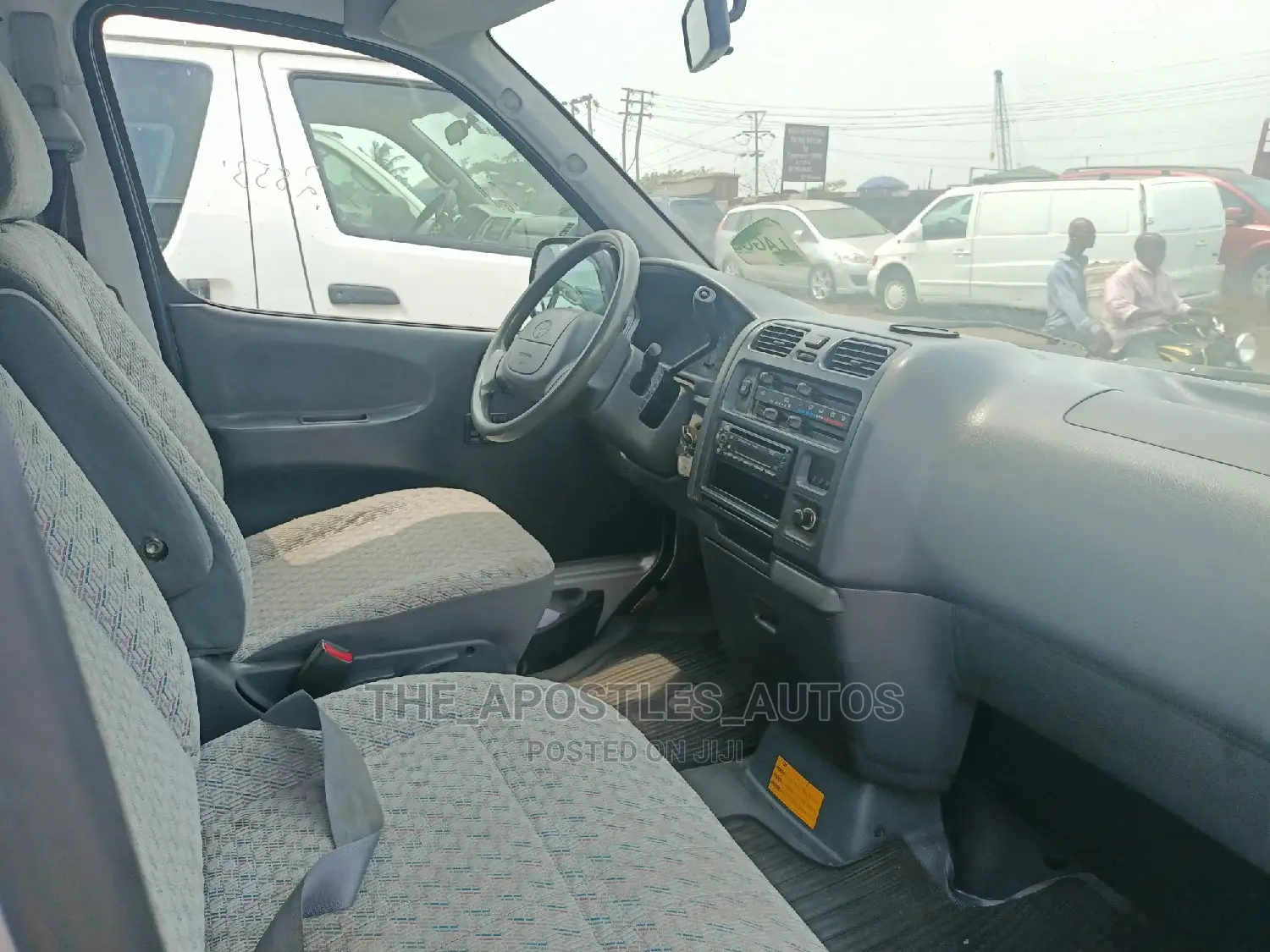 Toyota HiAce 2003 Silver