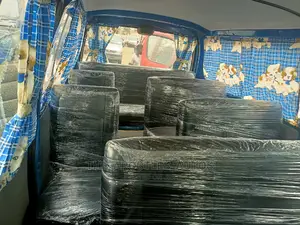 Toyota HiAce 2000 Blue