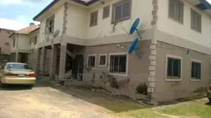 2bdrm Block of Flats in Sabo Abuja for sale