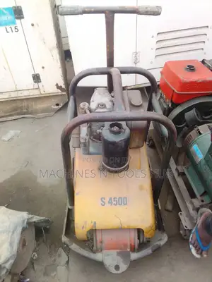 S4500 Plate Compactor