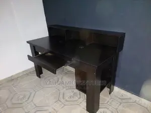 Studio Table