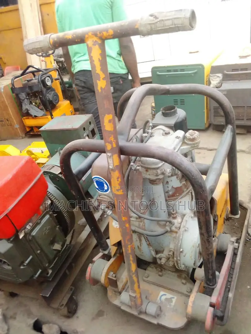 Reversible Plate Compactor