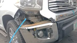 Headlights Padded Tundra 2016-2021