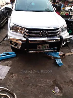 Front Garden For Toyota Hilux 2022