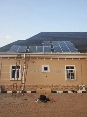 5kva Hybrid Solar System With 9panels and 4 Batteries