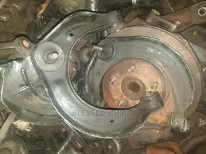 Hyundai Sonata Upper Arm
