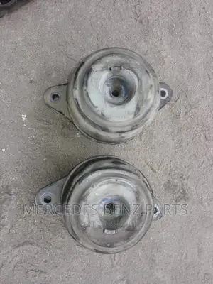 Engine Seat