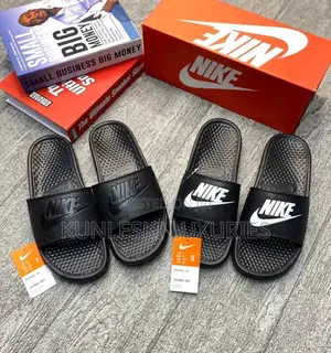 Nike Benassi JDI Slides "All Black Black White