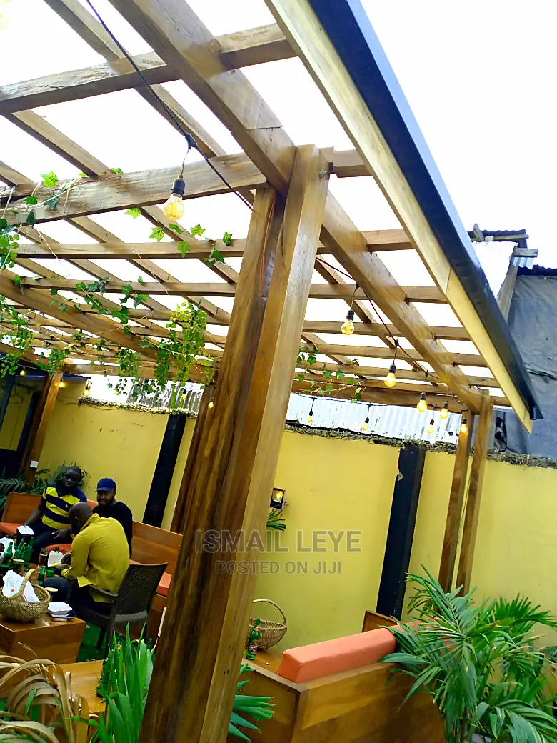 Transparent Sheets for Bars,Lounges and Hotels