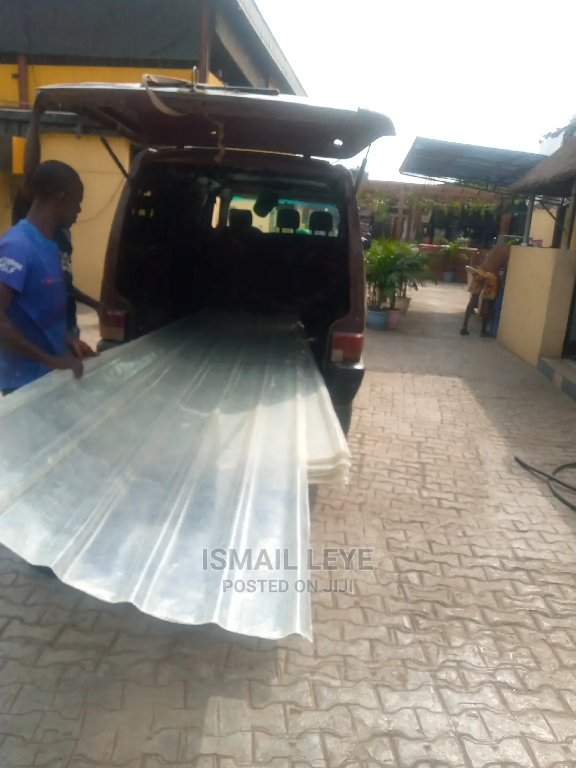 Transparent Sheets for Bars,Lounges and Hotels