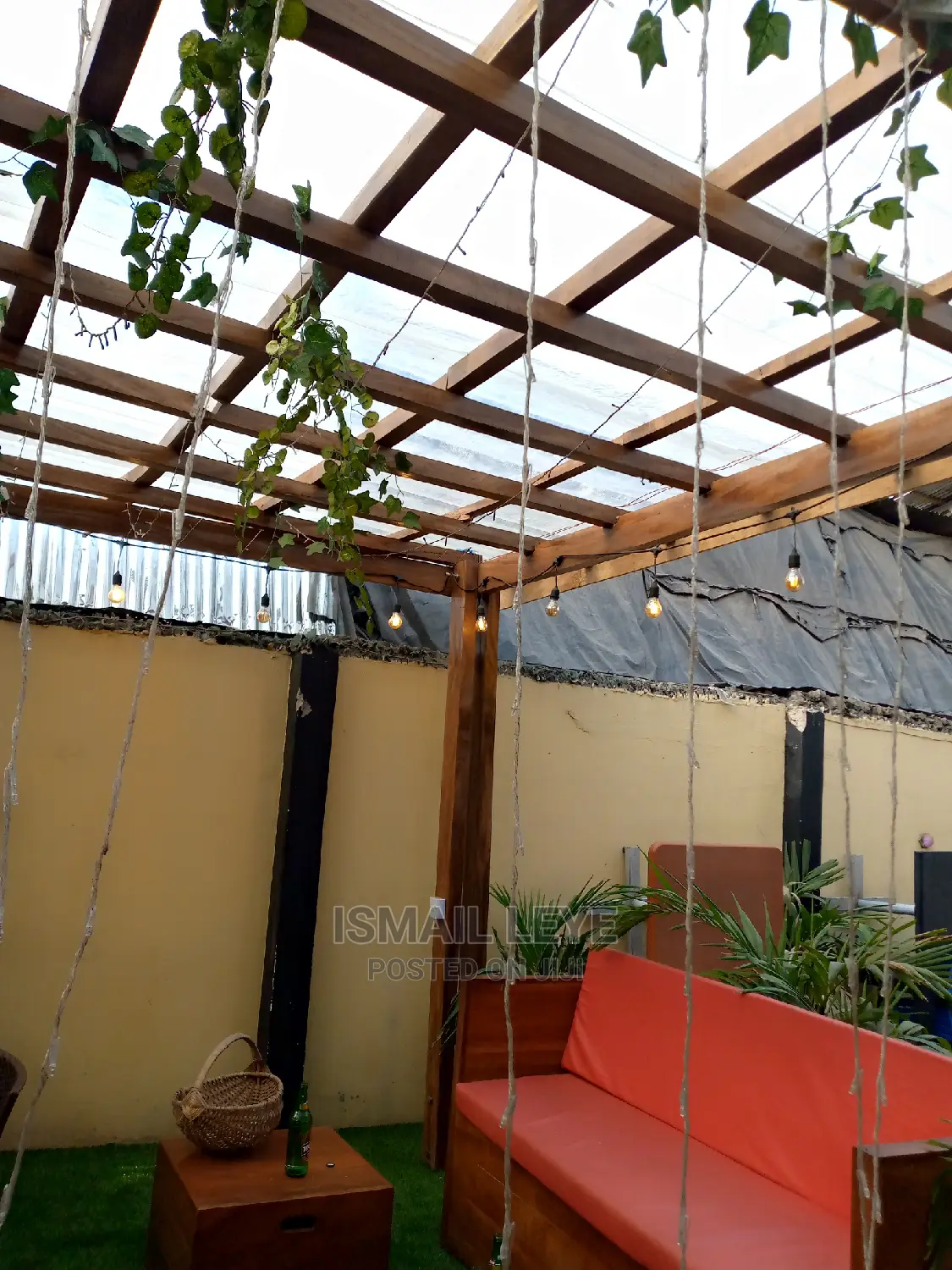 Transparent Sheets for Bars,Lounges and Hotels