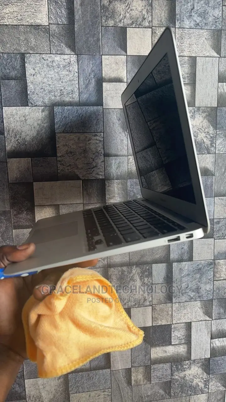 Laptop Apple MacBook Air 2015 8GB Intel Core I5 SSD 256GB