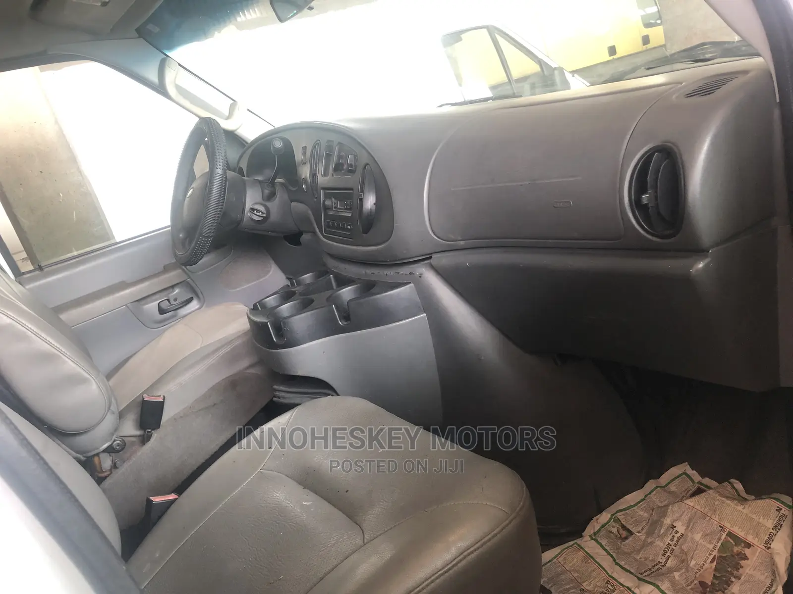 Ford E250 2008 White